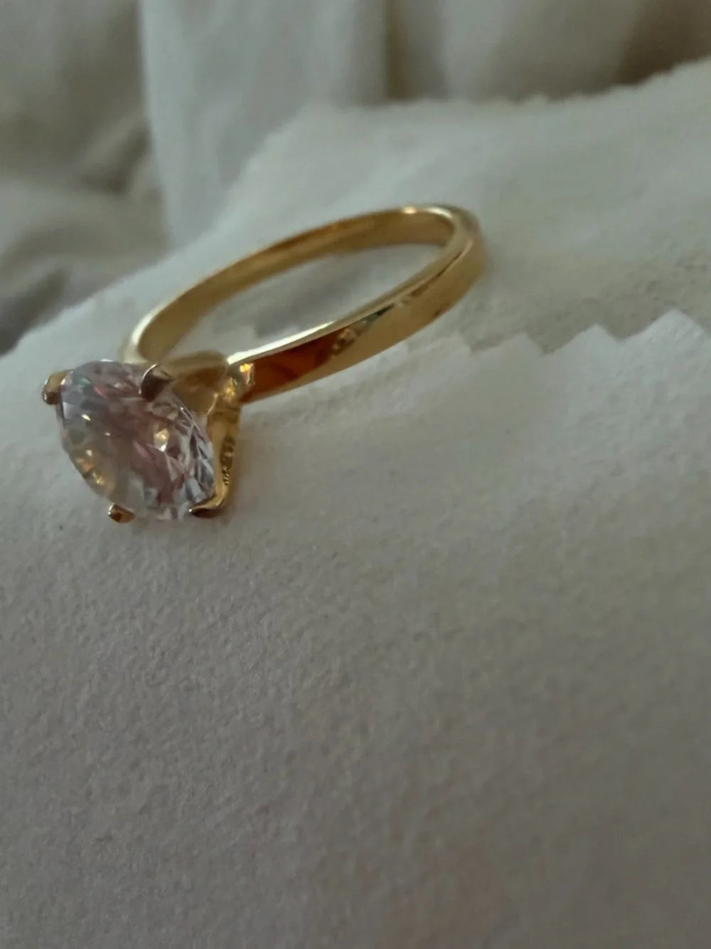 Gold Solitaire Round-Cut Clear Stone Ring - Classic Women's Jewelry